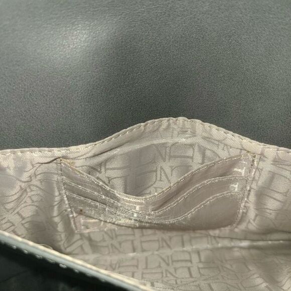 Danielle Nicole for Nordstroms Vegan Leather Envelope Clutch - Picture 5 of 7